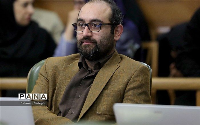 واکنش حجت نظری به سوال مجری برنامه دستپخت درباره شغل پدر یکی از شرکت‌کننده‌ها