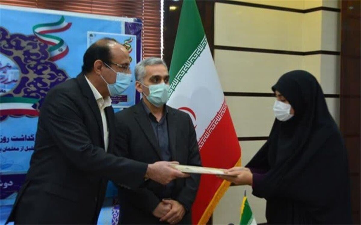 36 معلم و دانش آموز پژوهنده استان بوشهر  تجلیل شدند