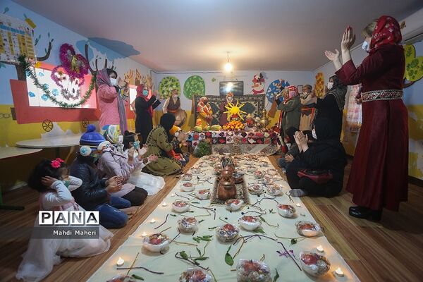 جشن یلدایی برای بچه های محله دروازه غار