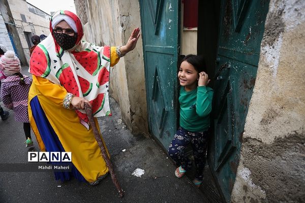 جشن یلدایی برای بچه های محله دروازه غار