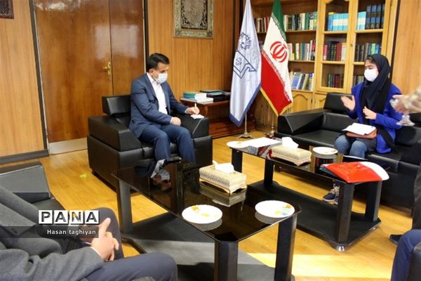 افتتاحیه دهمین دوره مجلس دانش‌آموزی استان اصفهان