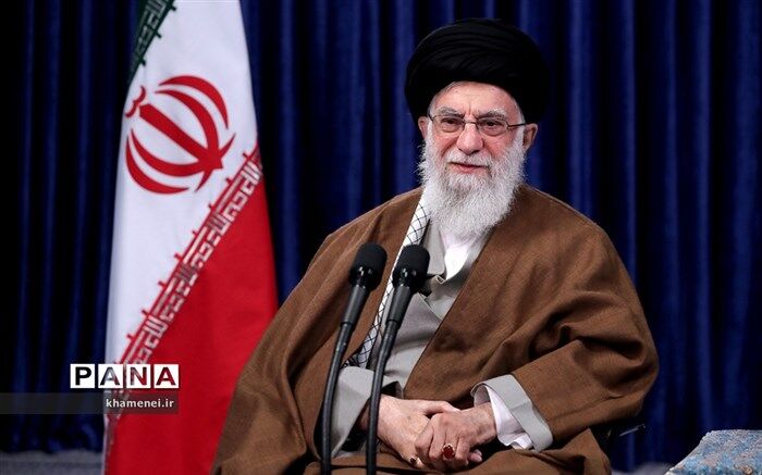 پاسخ رهبر انقلاب به 13 استفتاء