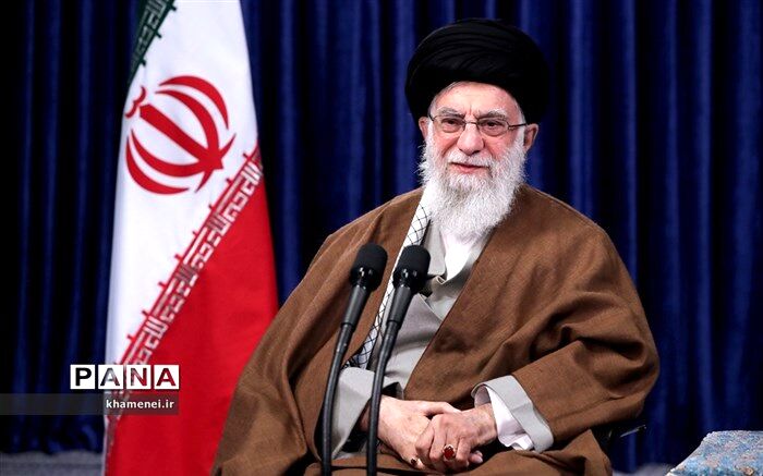 پاسخ رهبر انقلاب به 13 استفتاء