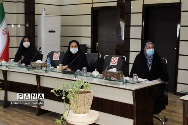 نشست مشترک مدیران  زن ( ارشد، میانی و  پایه)  آموزش و پرورش  سراسر کشور