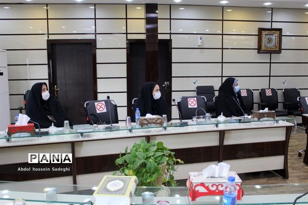 نشست مشترک مدیران  زن ( ارشد، میانی و  پایه)  آموزش و پرورش  سراسر کشور