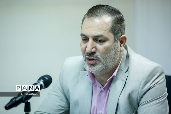 نشست هم اندیشی مدیران ستادی و استانی مجلس دانش آموزی