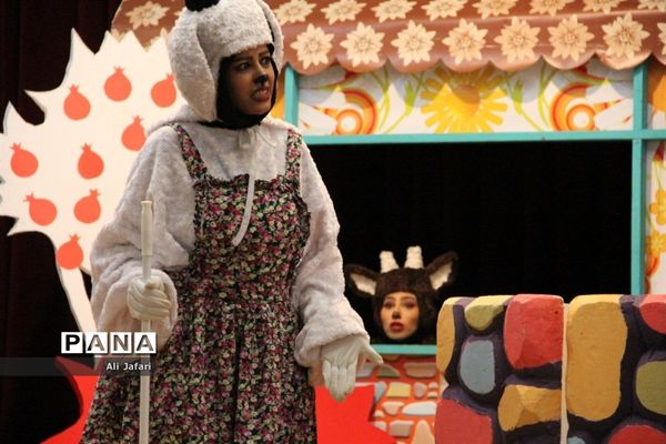 برگزاری جنگ جوانه‌های یلدایی در شبکه شاد برای دانش‌آموزان ناحیه یک ری