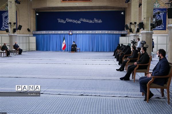 دیدار دست‌اندرکاران مراسم سالگرد شهید سلیمانی با رهبر معظم انقلاب