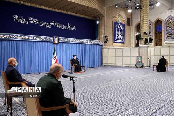 دیدار دست‌اندرکاران مراسم سالگرد شهید سلیمانی با رهبر معظم انقلاب