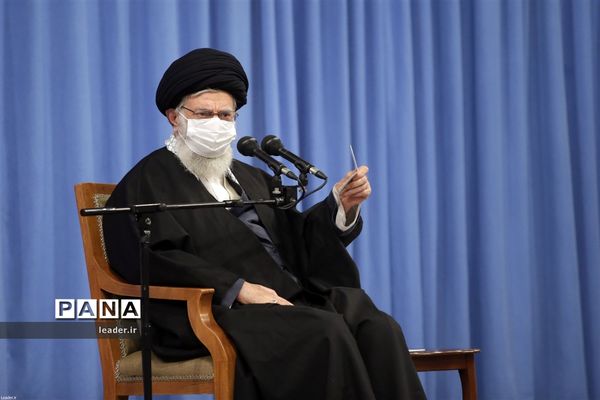 دیدار دست‌اندرکاران مراسم سالگرد شهید سلیمانی با رهبر معظم انقلاب