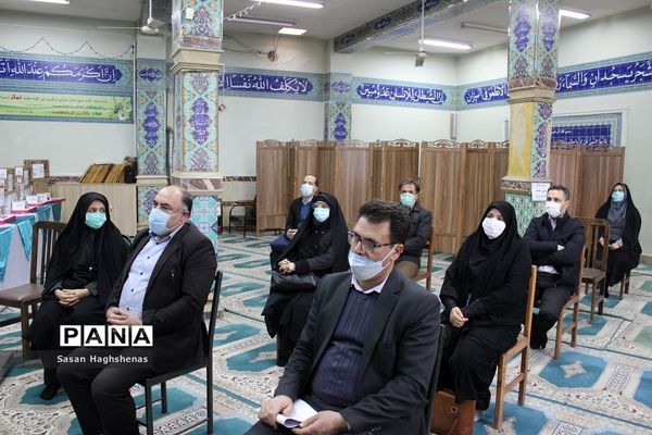 مراسم اهدای تجهیزات رایانه‌ای به واحدهای آموزشی آموزش و پرورش اسلامشهر