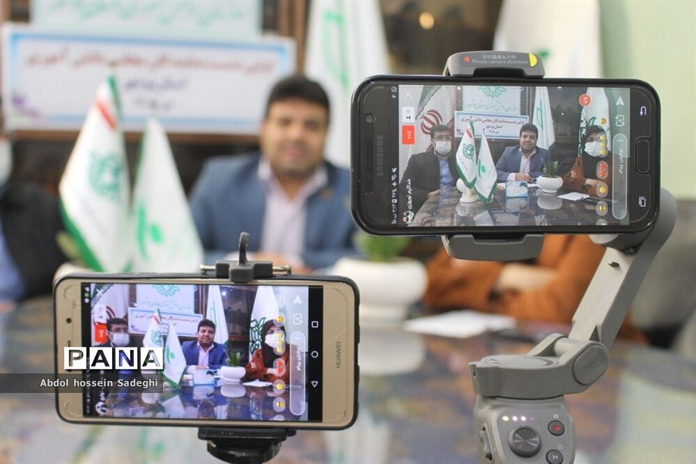 اولین نشست نمایندگان مجلس دانش آموزی استان بوشهر