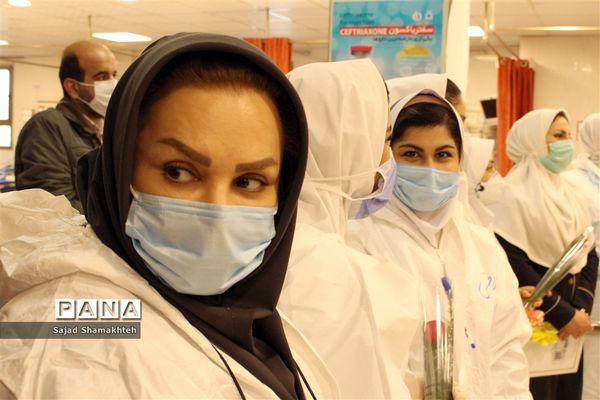 تقدیرمربیان و مدرسان پیشتاز از پرستاران بیمارستان گلستان اهواز