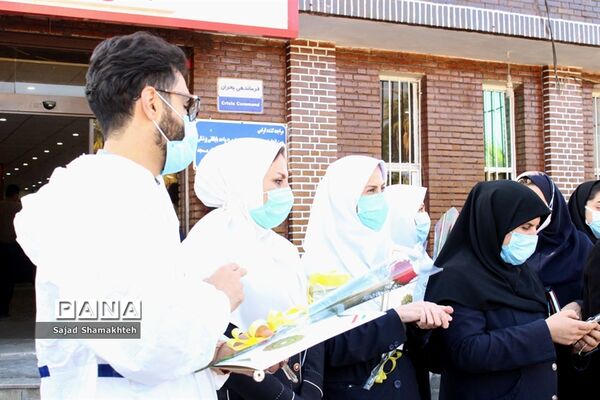 تقدیرمربیان و مدرسان پیشتاز از پرستاران بیمارستان گلستان اهواز