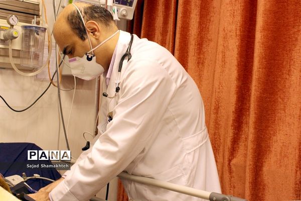 تقدیرمربیان و مدرسان پیشتاز از پرستاران بیمارستان گلستان اهواز