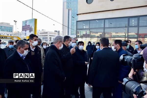 افتتاح مدرسه  و بازدید وزیر راه و شهرسازى از ایستگاه قطار