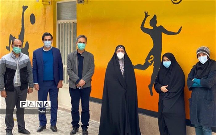 بازدید مدیر آموزش و پرورش منطقه 8 ازپروژه های در حال نوسازی مجموعه های ورزشی منطقه
