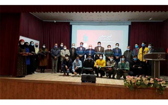 کسب 9 مقام برتر کشوری در مسابقات فرهنگی و هنری توسط دانش آموزان نیشابور