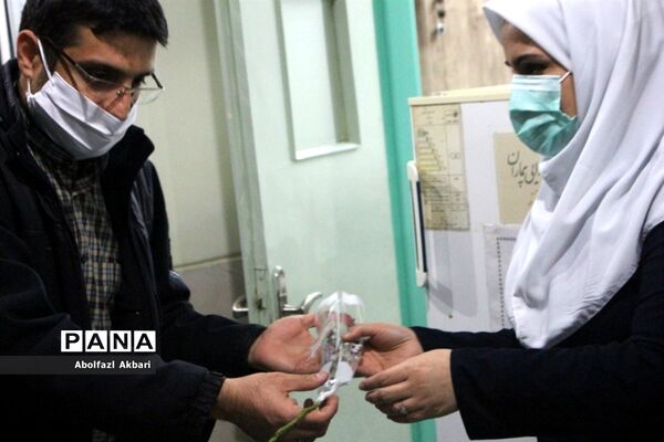 قدردانی از پرستاران و پزشکان بیمارستان‌های شهر ساری
