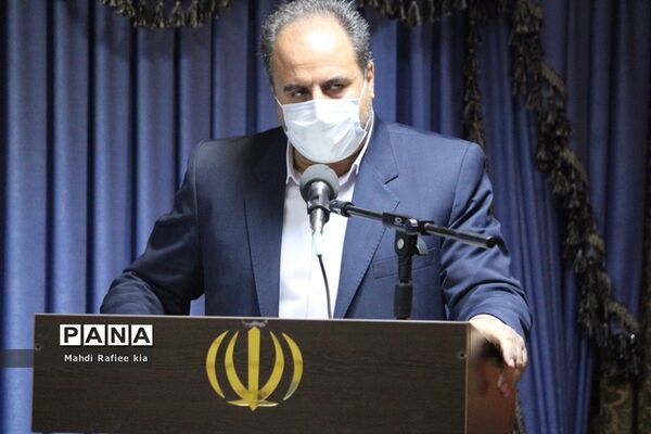 دیدار مدیرکل آموزش و پرورش آذربایجان شرقی و کارکنان معاونت سوادآموزی اداره‌کل با نماینده ولی فقیه در استان