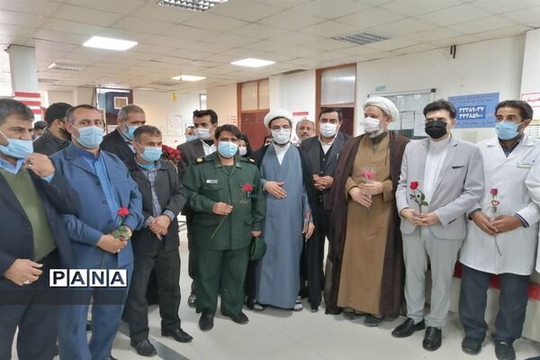 تجلیل مسئولان شهرستان کارون  از کادر درمان