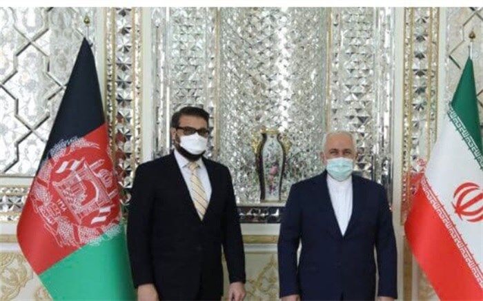 دیدار مشاور امنیت ملی رئیس‌جمهور افغانستان با ظریف