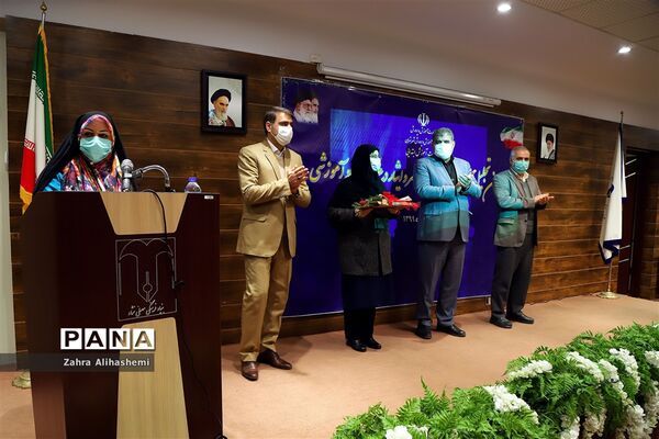آیین تجلیل از 20هزار آموزگار مقطع ابتدایی