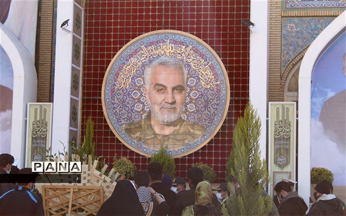 ترویج مکتب شهید قاسم سلیمانی بین دانش آموزان و فرهنگیان از رسالت های آموزش و پرورش است