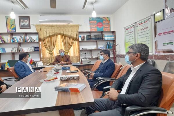 بازدید رئیس اداره تربیت بدنی و فعالیت‌های ورزشی از مدارس شهرستان دشتستان