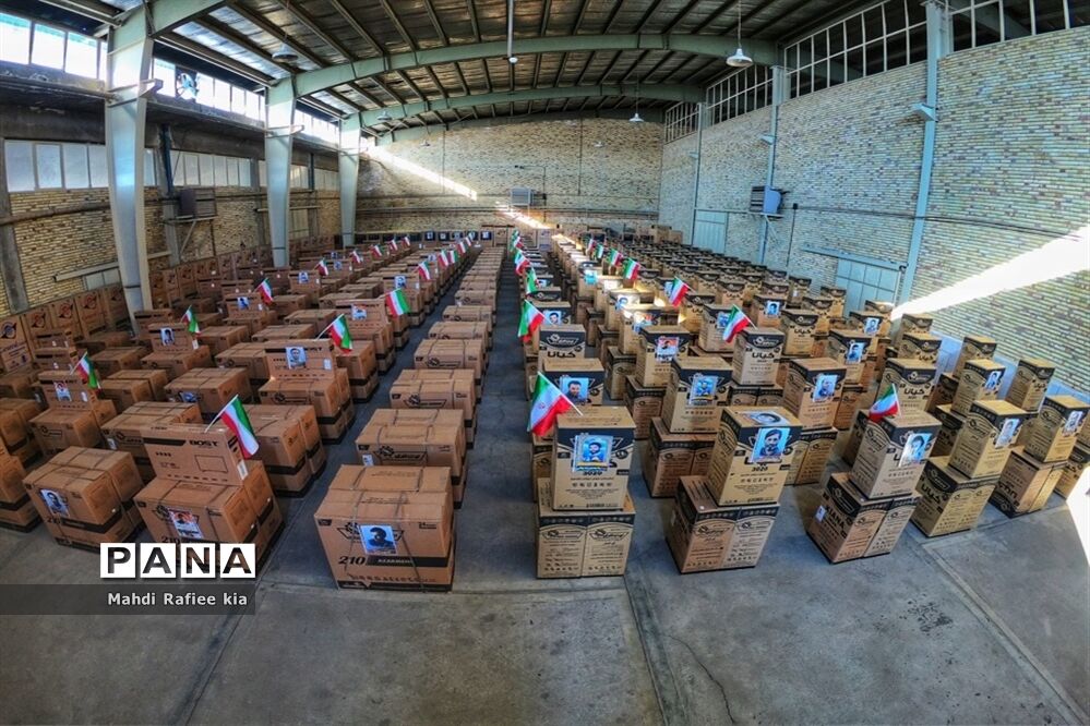 اهداى 600 دستگاه وسیله گرمایشى به نیازمندان و ١٨٥٠ دستگاه تبلت  به دانش آموزان نیازمند