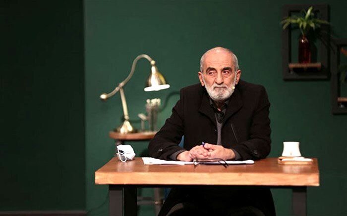حسین شریعتمداری مهمان «بدون توقف» می‌شود