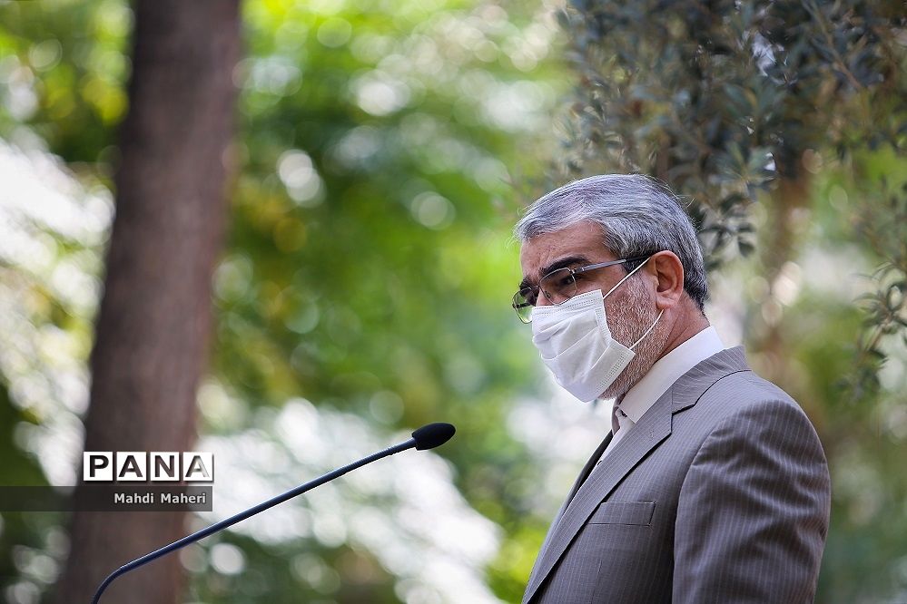 دعوت کدخدایی از دانشجویان برای شرکت در یک رقابت علمی  درباره انتخابات 1400