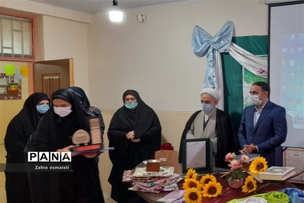 تجلیل از برترین‌های قرآن،عترت ونماز در قرچک