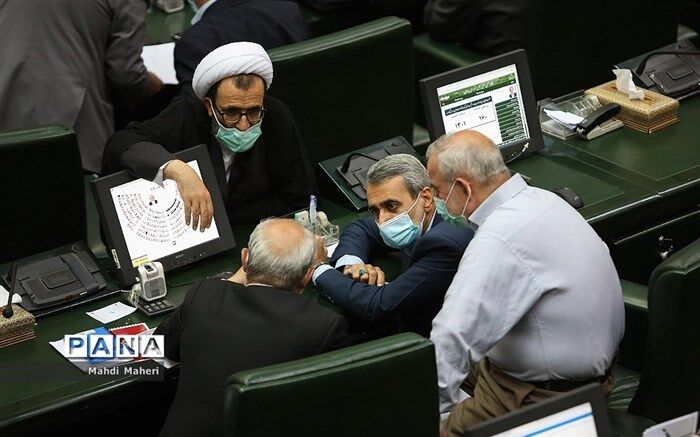 معیارهای مدیر و مدبر بودن کاندیداهای ریاست‌جمهوری به کمیسیون ارجاع شد