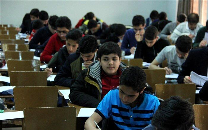 شرط برگزاری امتحانات حضوری دانش‌‌آموزان ابتدایی و هنرستانی‌