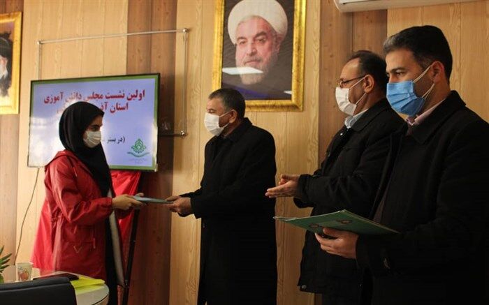 اولین نشست مجلس دانش آموزی آذربایجان شرقی در سال جاری برگزار شد