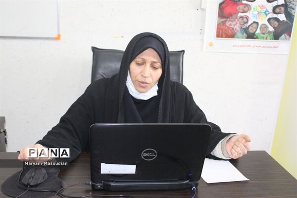 وبینار آموزشی تغذیه مناسب برای پیشگیری از چاقی و لاغری دانش‌آموزان استان بوشهر