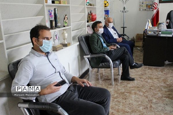 وبینار آموزشی تغذیه مناسب برای پیشگیری از چاقی و لاغری دانش‌آموزان استان بوشهر