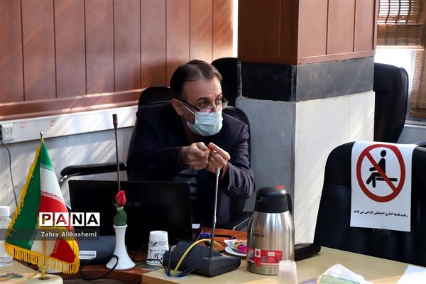 نشست هم‌اندیشی مدیریت فوریت‌های روانی-اجتماعی دانش‌آموزان