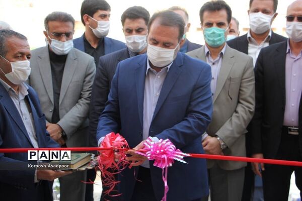 حضور استاندار فارس در آیین افتتاح و بازدید از پروژه‌های آموزشی ناحیه3 شیراز