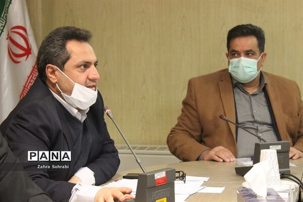 جلسه ستاد اقتصاد مقاومتی و کارگروه تسهیل رفع موانع تولید شهرستان اسلامشهر