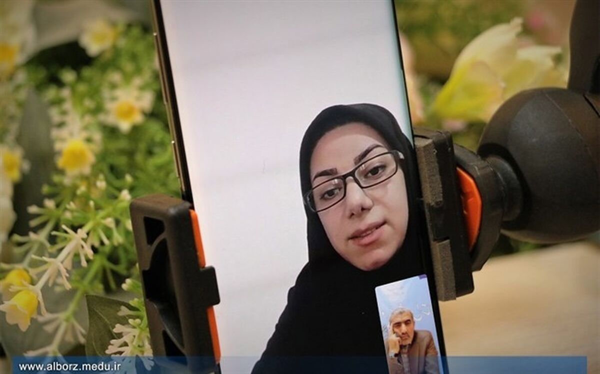 بازدید مدیرکل آموزش و پرورش البرز از کلاس های درس مجازی در مدارس