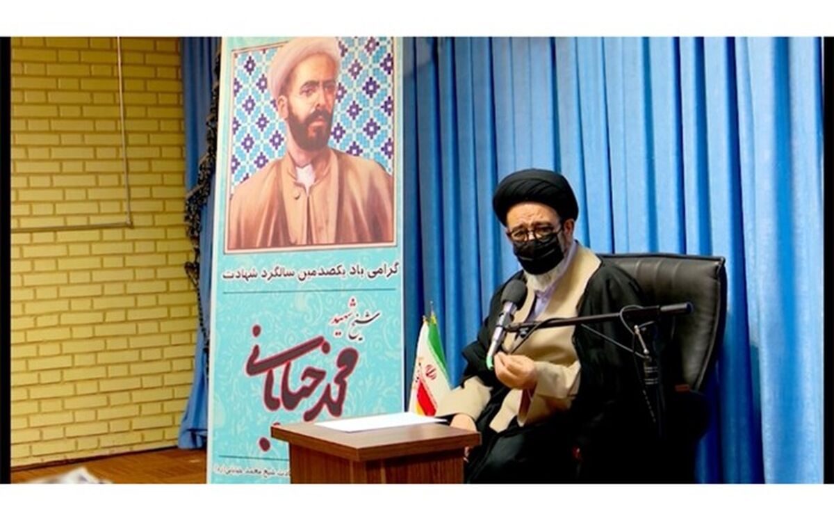 شیخ محمد خیابانی روحانی و مجاهدِ انقلابی بود