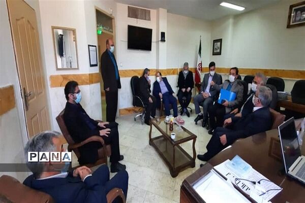 اهدا 75 تبلت به دانش آموزان بی بضاعت شهرستان نظر آباد
