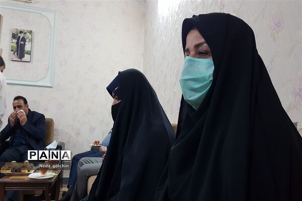 دیدار مدیر آموزش و پرورش ناحیه ۳ با ایثارگر و جانباز دفاع مقدس