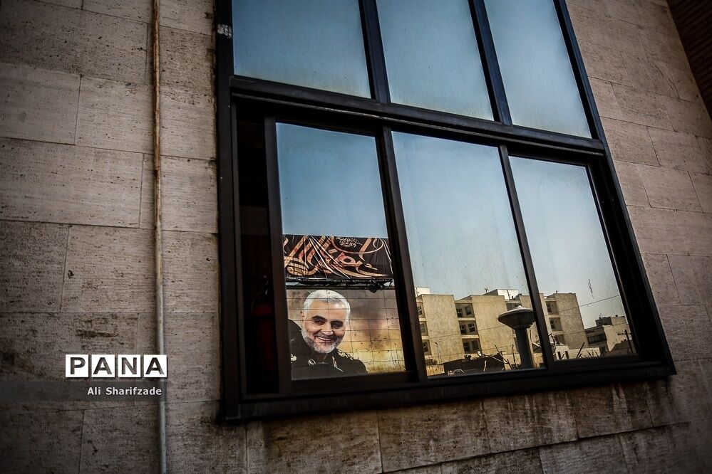 رونمایی از دیوار نگاره سردار شهید قاسم سلیمانی
