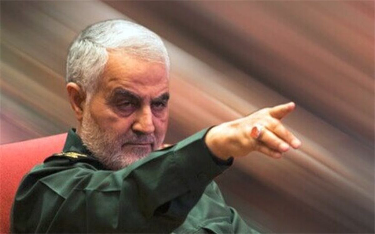 حاج قاسم گفت آقای مسئول برود ردیف آخر بنشیند!