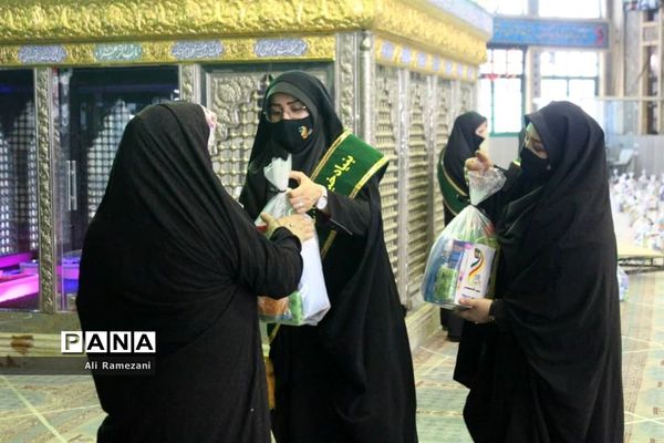 توزیع بسته‌های معیشتی در قائم‌شهر