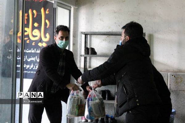 توزیع بسته‌های معیشتی در قائم‌شهر