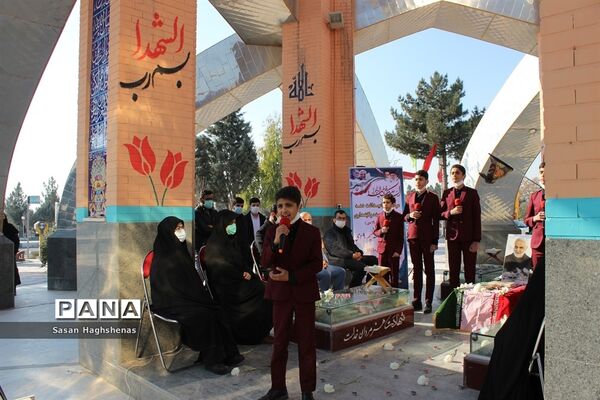 گرامیداشت یاد سردار دل‌ها شهید سلیمانی در مقبره شهدای گمنام اسلامشهر